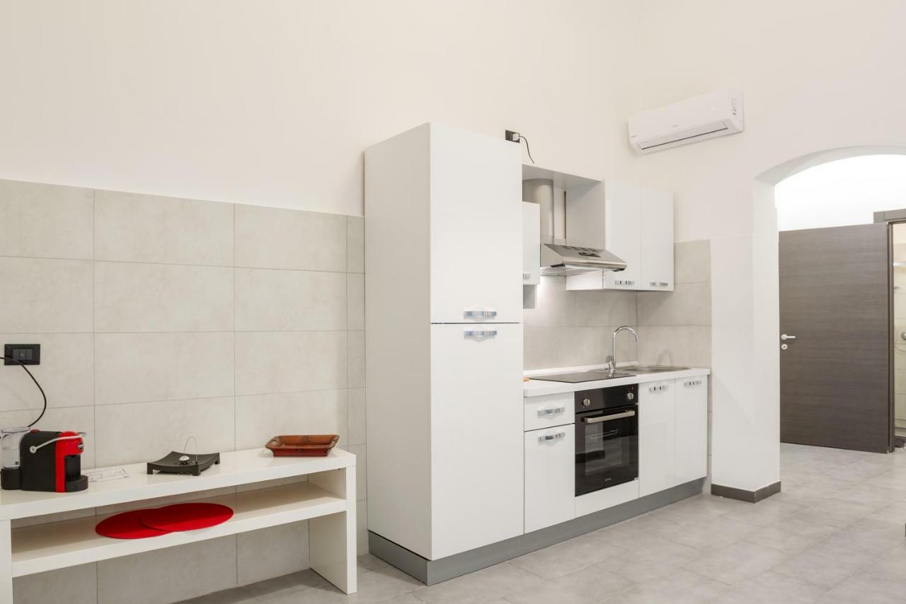 San Nicola Bilocali Vgm Apartment Бари Екстериор снимка