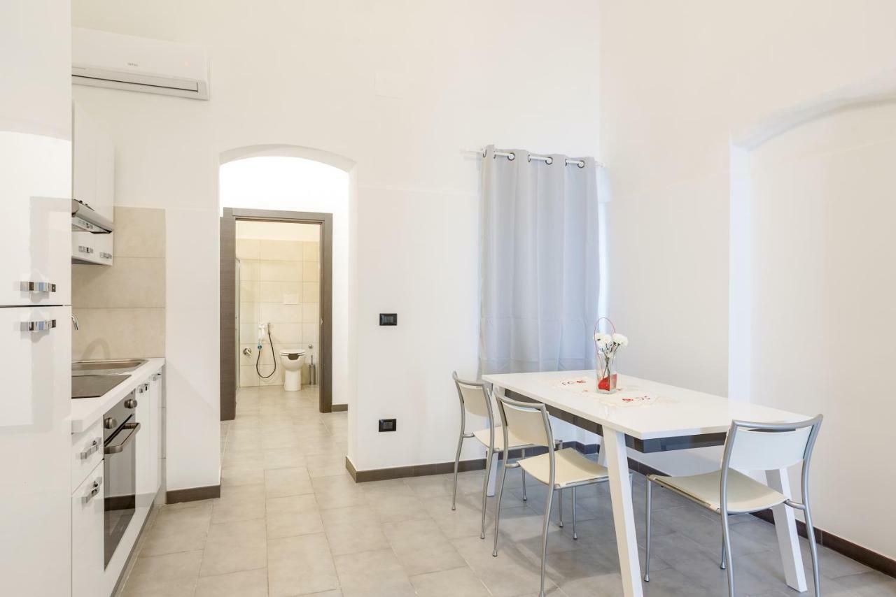 San Nicola Bilocali Vgm Apartment Бари Екстериор снимка